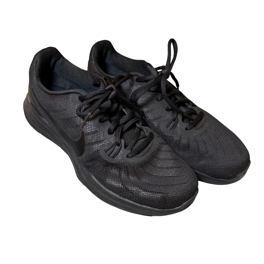 Nike Womens Size 8 In-Season TR 7 Triple Black Training Running Shoes Athletic